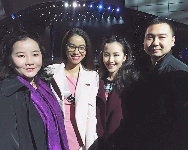 Vừa về Việt Nam, Phạm Hương hẹn gặp ngay 2 thiếu phu nhân-9