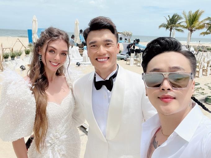 Vợ cầu thủ Bùi Tiến Dũng in mặt mình lên quần lót chồng-5