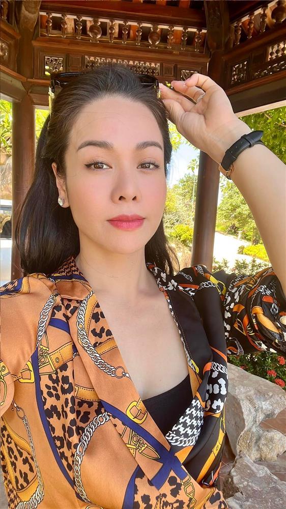 Tin showbiz Việt ngày 14/6: Bảo Thy bị chỉ trỏ đúng vòng 1-15