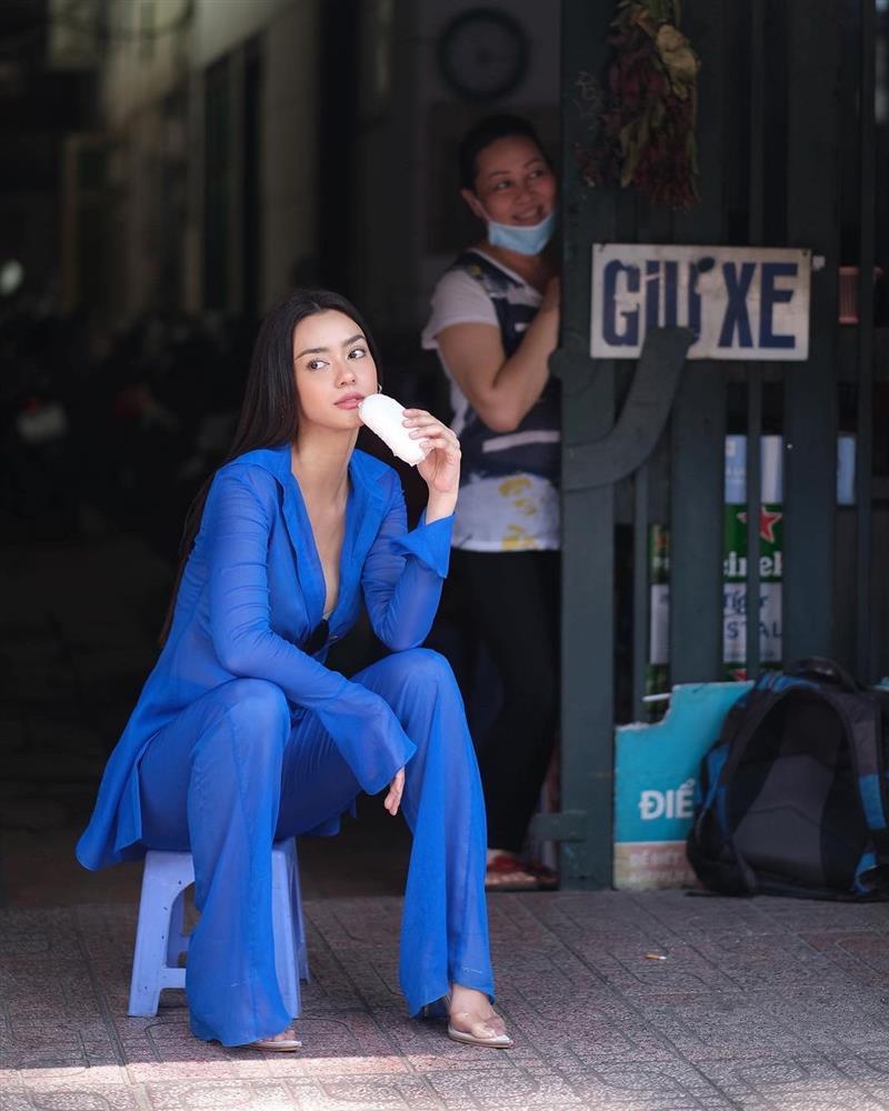 Hoa hậu Thái xả ảnh ăn hàng sau vụ chặt chém phố Nguyễn Huệ-6