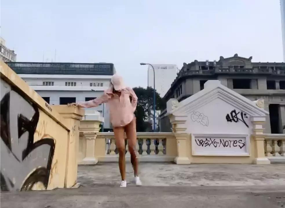 Đỗ Thị Hà, HHen Niê mất điểm vì mặc đồ tập có cũng như không-4