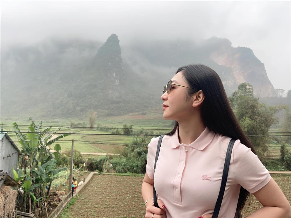 Vua cá Koi và Hà Thanh Xuân bên nhau khắp thế gian trước cưới-7