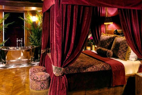 Vì sao cần bật đèn nhà vệ sinh khi ngủ trong nhà nghỉ, khách sạn?-3