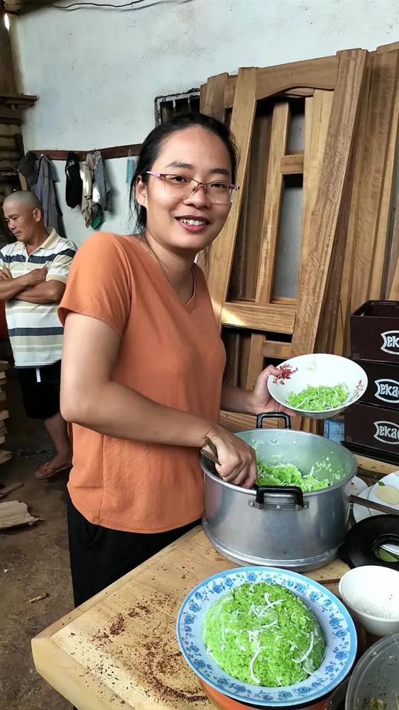 Cô gái theo chồng sang Angola, ngày chữa bệnh, tối làm nông dân-3