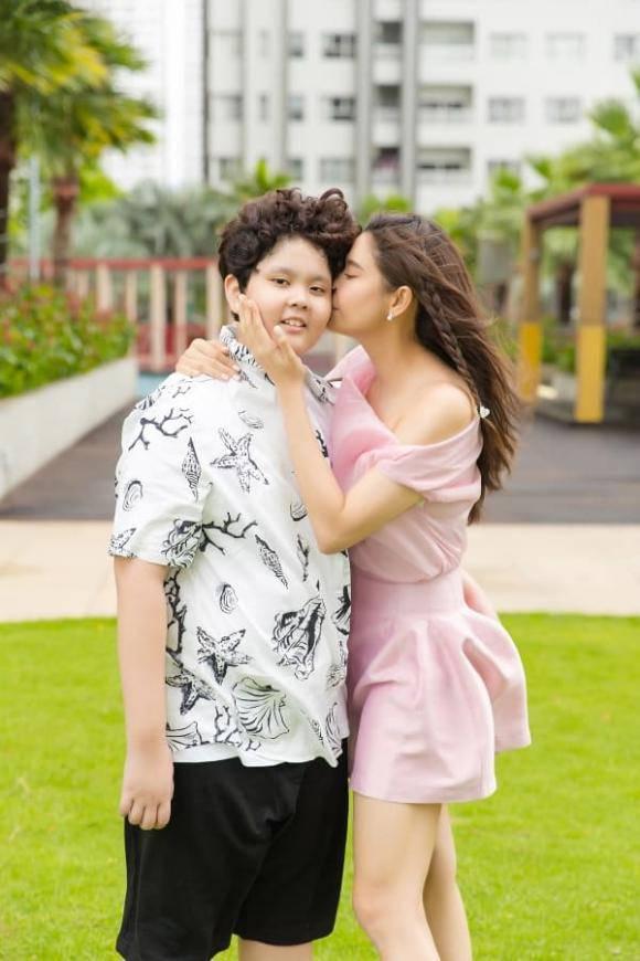 Con trai Trương Quỳnh Anh mới tiểu học đã cao gần bằng bố-3