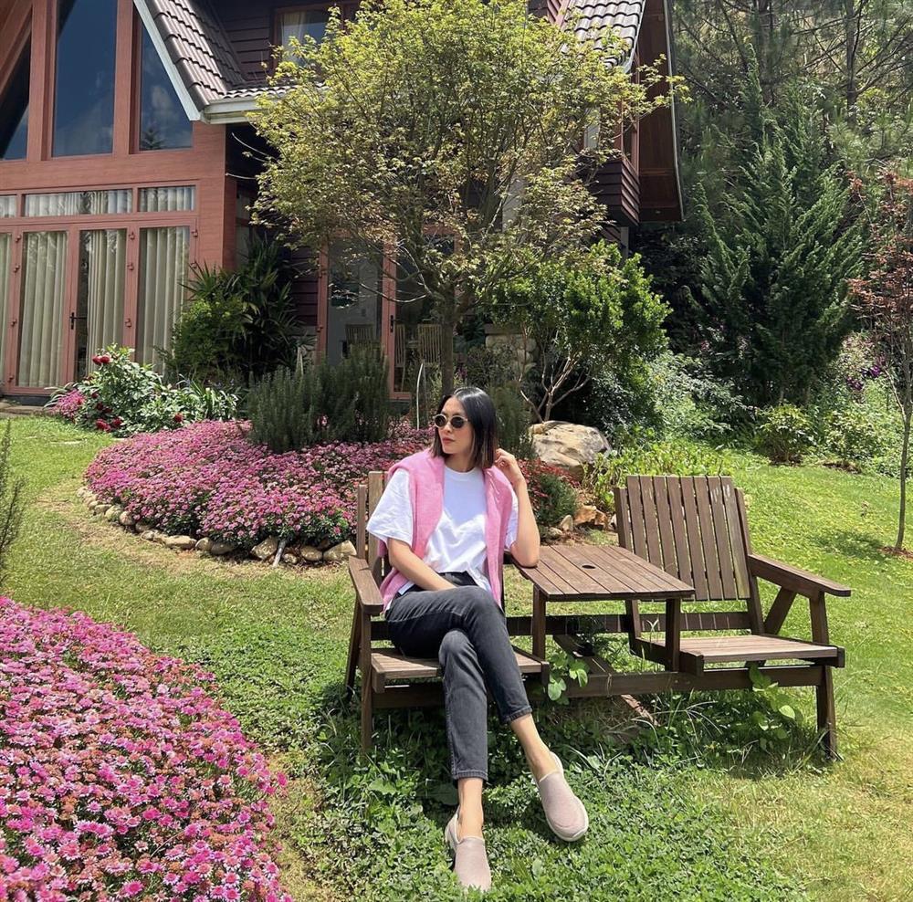 Giàu như Hà Tăng vẫn sắm giày theo lố, xài 5 năm chưa chán-4