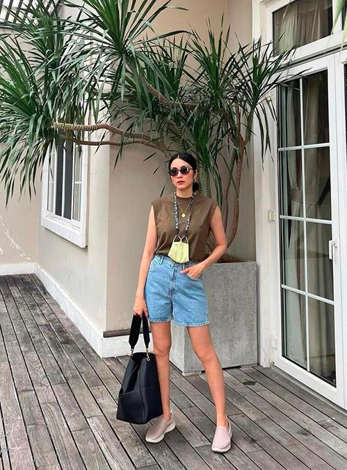 Giàu như Hà Tăng vẫn sắm giày theo lố, xài 5 năm chưa chán-5