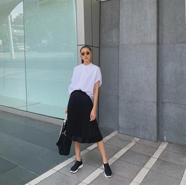 Giàu như Hà Tăng vẫn sắm giày theo lố, xài 5 năm chưa chán-8