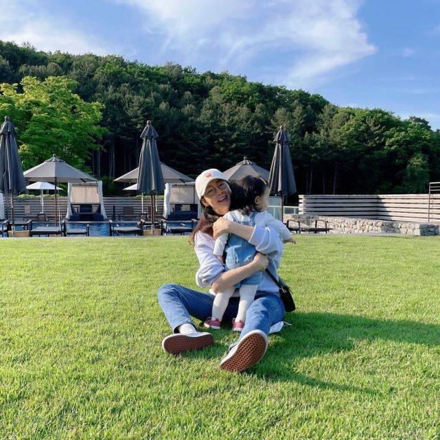 Người bị chồng đâm gục trước cửa nhà chính là Choi Ji Woo?-5