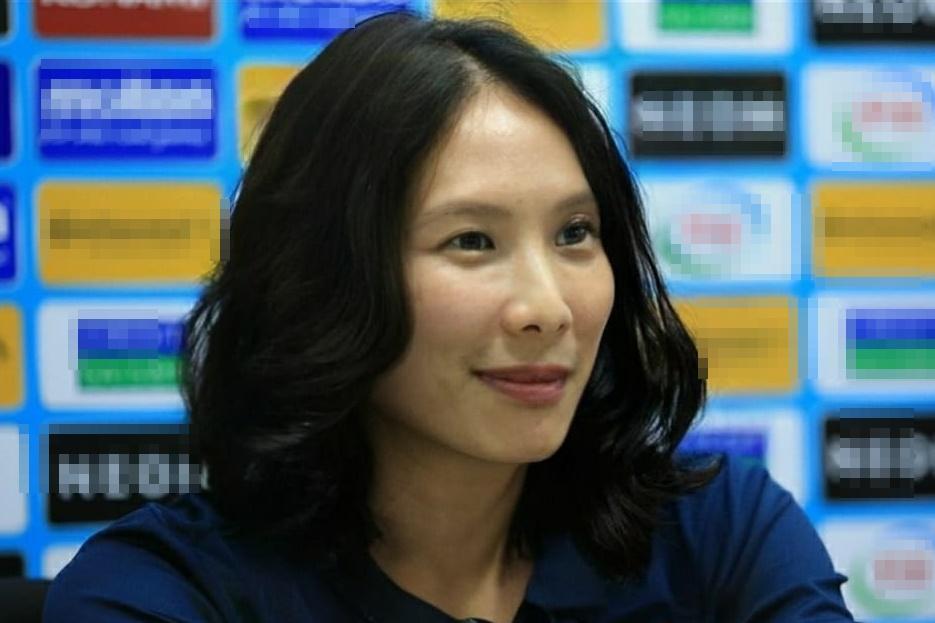 Ngã ngửa ngoại hình HLV trưởng U23 Việt Nam thời là lính-3