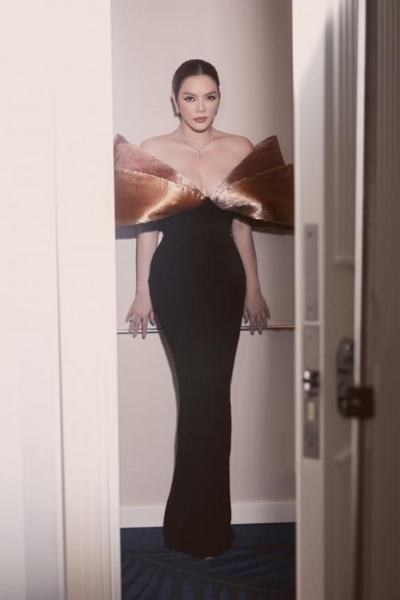 Những bộ đầm Lý Nhã Kỳ đi Cannes không được lên thảm đỏ-4