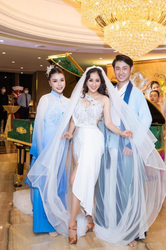 Khánh Thi hóa cô dâu lồng lộn nhất Vbiz, ông xã kém tuổi lép vế-1