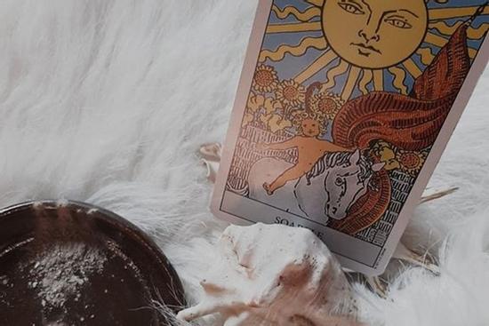 Bói bài Tarot thứ 5 ngày 16/6/2022: Nhận khoản tiền lớn