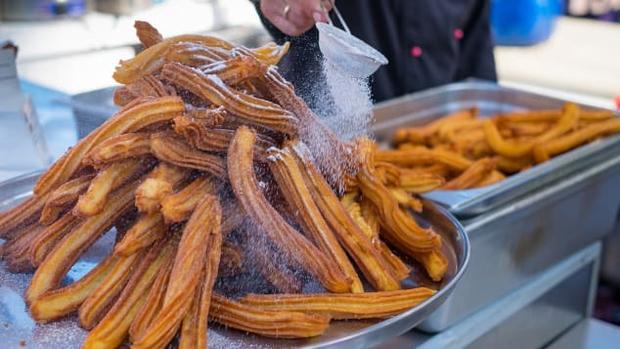 Loại bánh bán lề đường ở Việt Nam lọt top 30 món ngon nhất thế giới-5