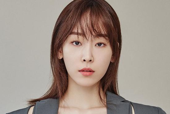 Seo Hyun Jin - 'Nữ hoàng cảnh hôn' được ông lớn nâng đỡ bất thành