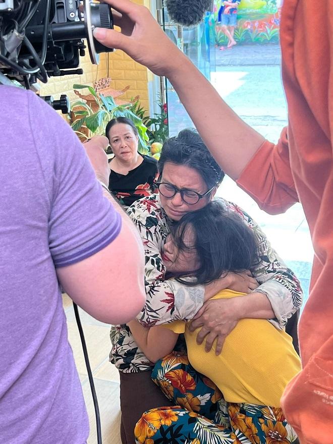 Bà chủ quán mát-xa bị đánh ghen, hé lộ hậu trường nát hết người-4