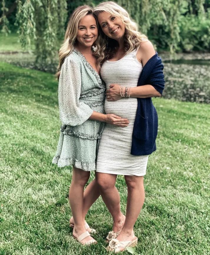 Người bà U60 mang thai cháu ngoại và hành trình xúc động phía sau-4