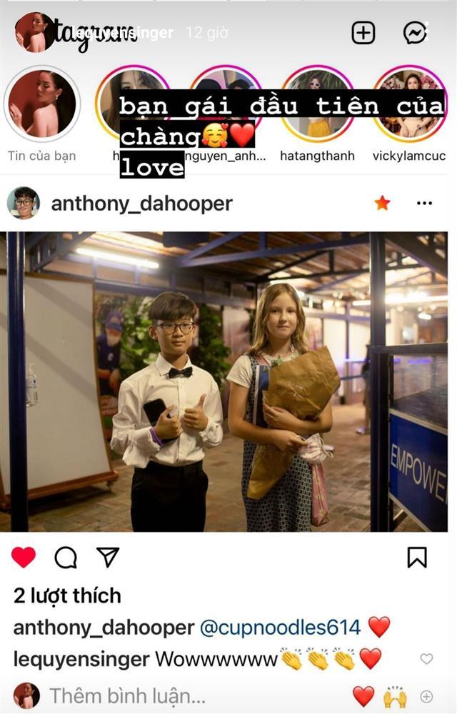 Quý tử 11 tuổi của Lệ Quyên thể hiện tình cảm với bạn gái Tây-2