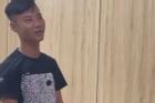 Triệu tập thanh niên đánh giày 'chém' 400.000 đồng ở Đà Nẵng