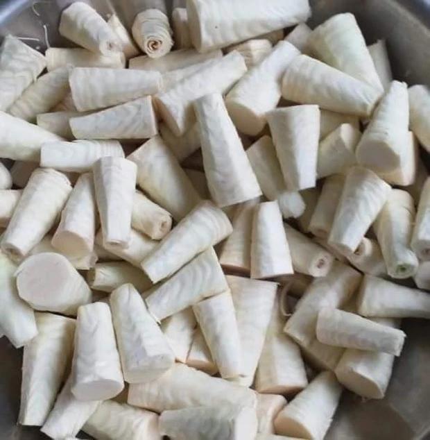 Phần bỏ đi của cây dứa không ngờ là món ăn đặc sản nổi tiếng-2