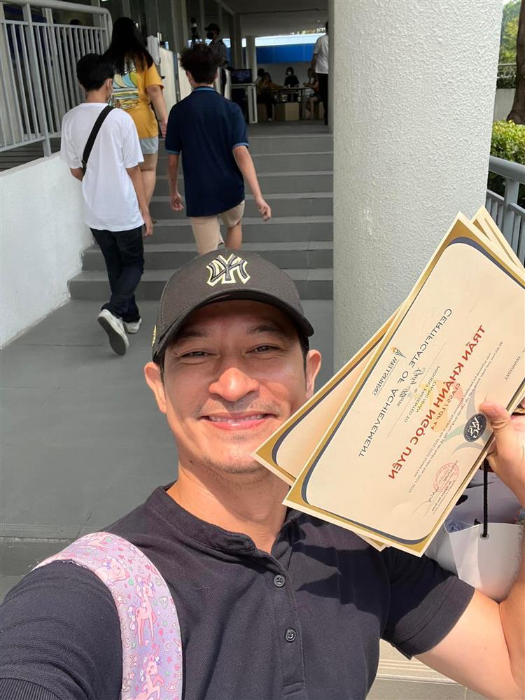 Tin showbiz Việt ngày 16/6: Vua cá Koi được vợ chăm tận răng-6