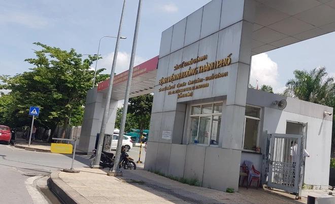 Lời khai của người mẹ ném con từ tầng 5 bệnh viện xuống đất-1