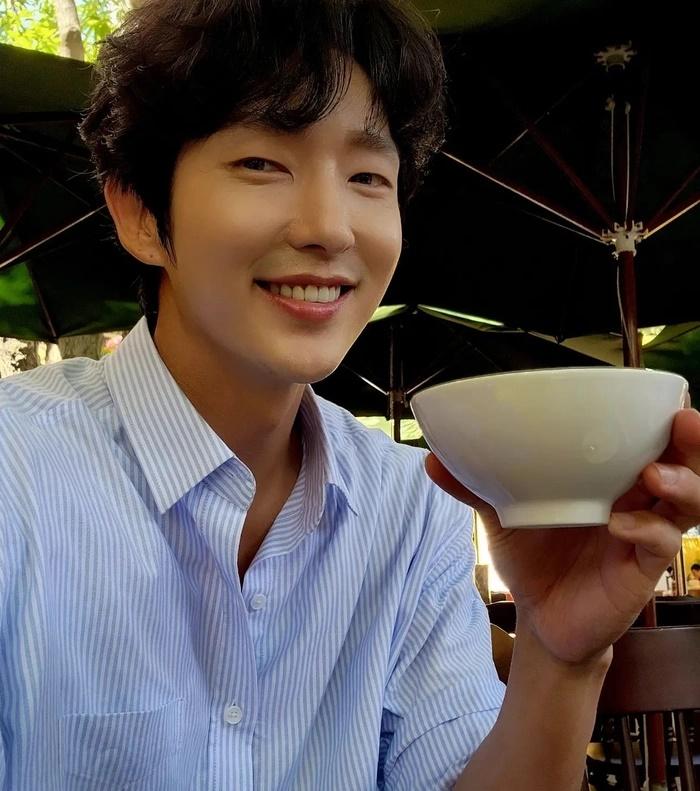 Lee Jun Ki náo loạn Hội An với visual cực phẩm, style chân phương-10