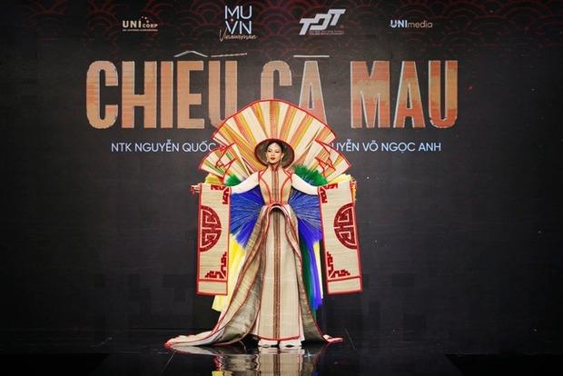 Nhiều e ngại về yếu tố nhạy cảm của Trang phục dân tộc Chiếu Cà Mau-1