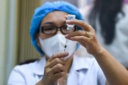 Nhiều người dân Hà Nội 'né' tiêm vaccine Covid-19 mũi 4