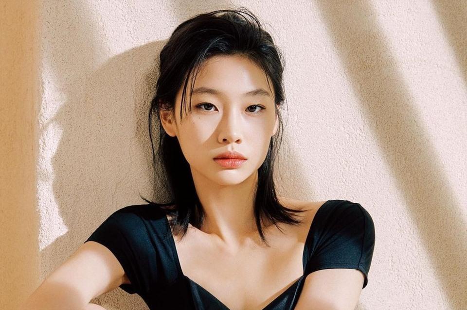 Dàn diễn viên nổi tiếng sau một đêm: Seo Ye Ji gây tiếc nuối-8