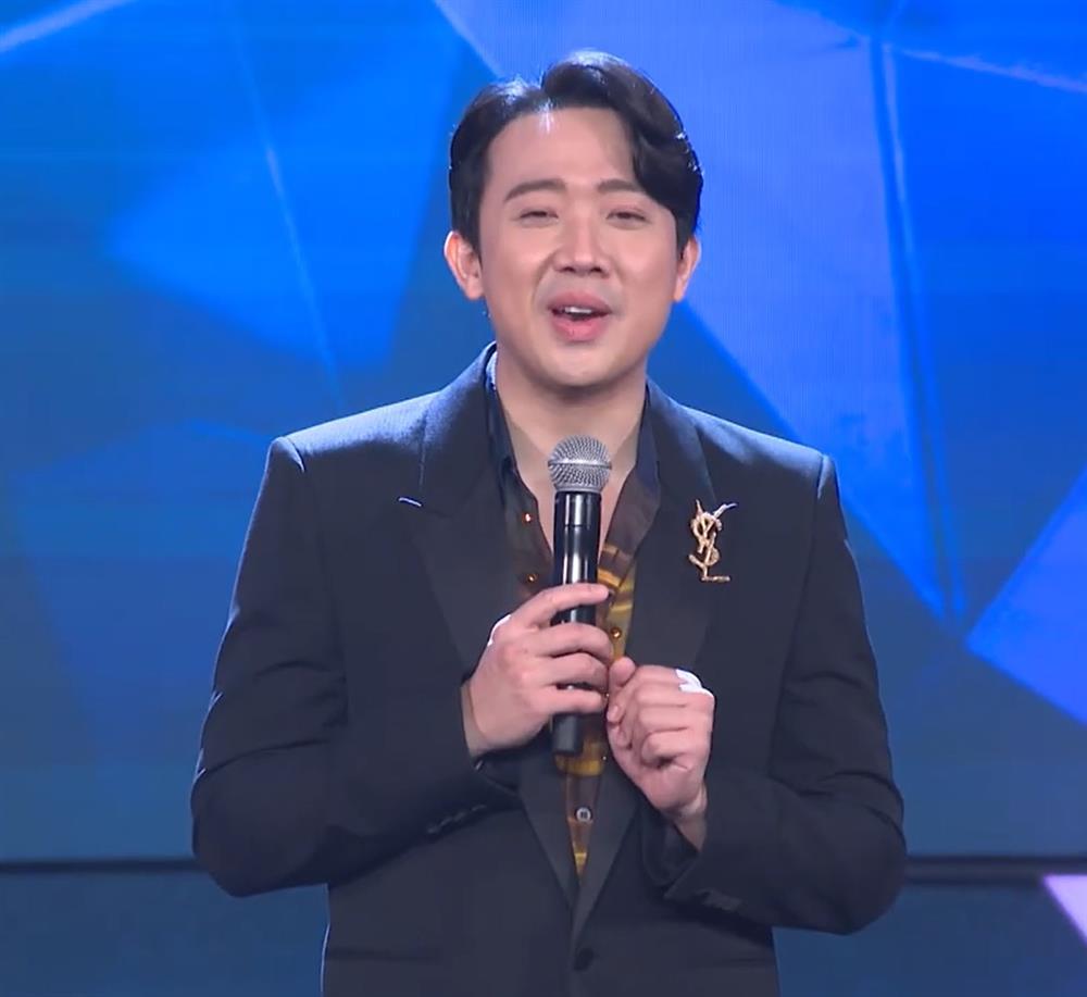 Hoàng Oanh mặc ô dề tại Người Ấy Là Ai, lấn át cả nữ chính-15