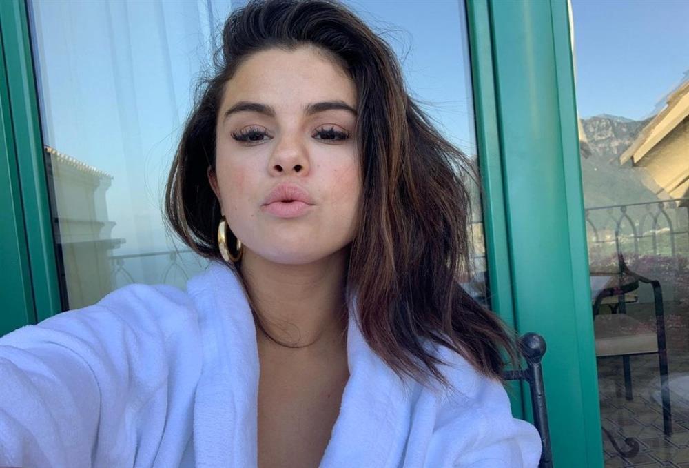 Bí quyết chân ái giúp Selena Gomez đẹp rạng ngời-4