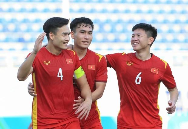 Bùi Hoàng Việt Anh: Tôi buồn khi bị nói U23 Việt Nam chưa tốt-1