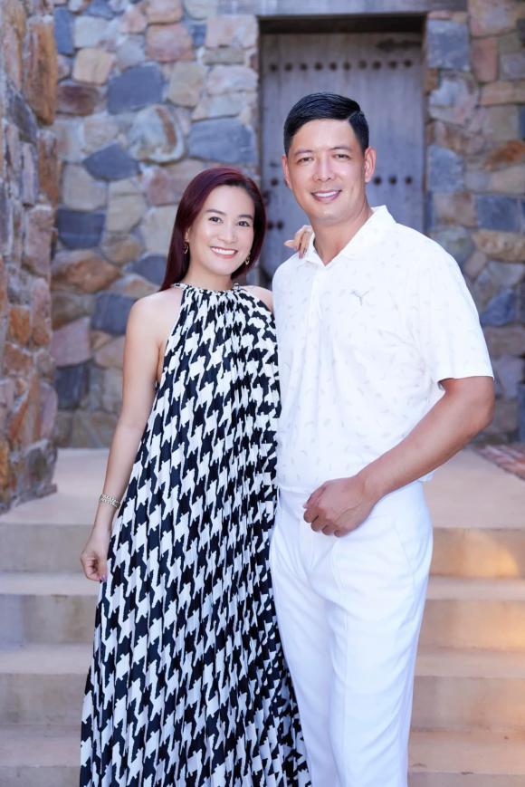 Bình Minh tình tứ bên bà xã, nóc nhà gây bất ngờ vì quá trẻ trung-3