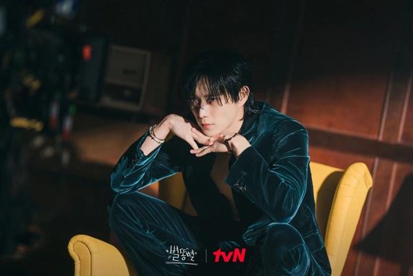 Diễn viên được tung hô quá đà-14