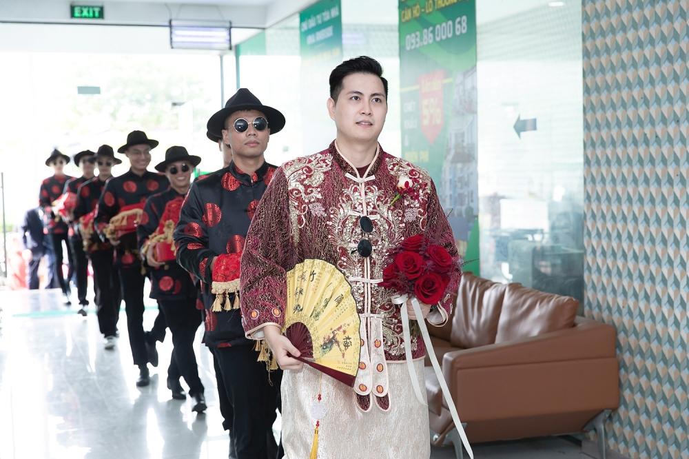 Karen Nguyễn cười tít mắt bên ông xã doanh nhân trong lễ vu quy-5