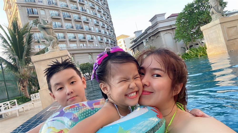 Tin showbiz Việt ngày 17/6: Vy Oanh hé lộ cuộc sống Ngọc Quyên-6