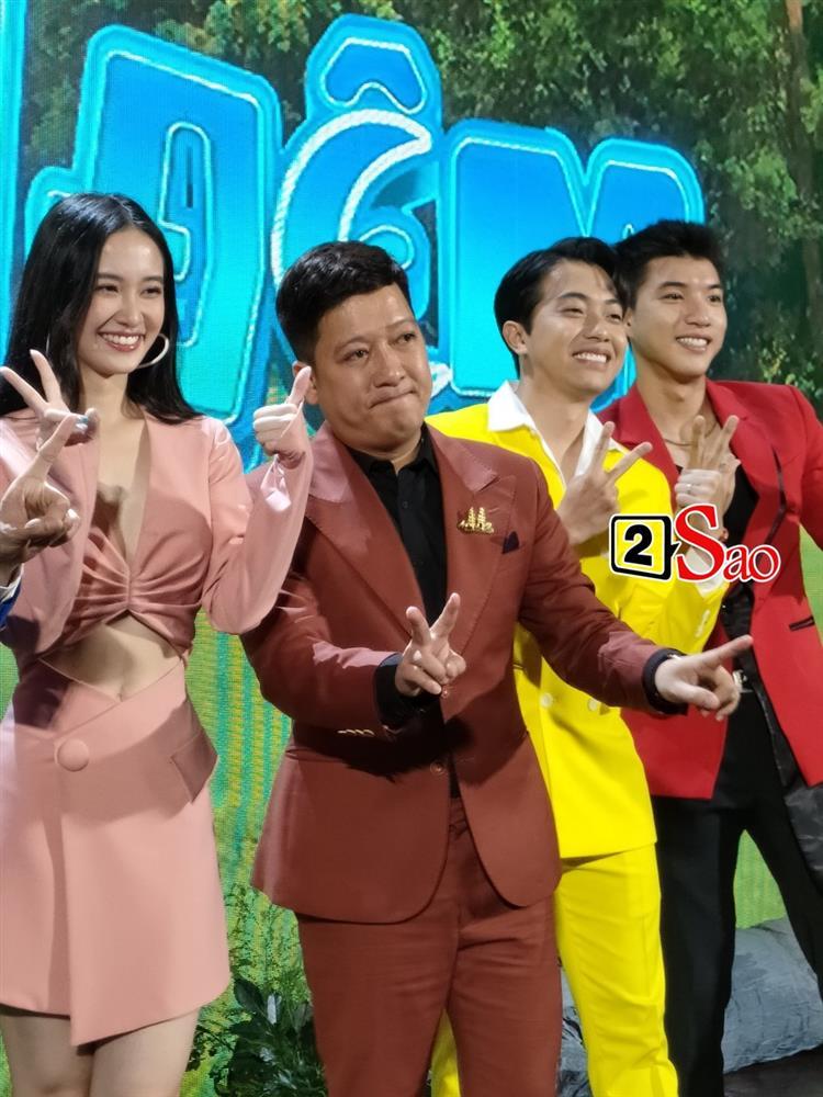 Trường Giang phát tướng, lộ nọng cằm dày bịch mọi góc-6