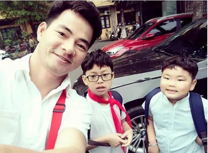 Con cả Xuân Bắc cao vượt bố, càng lớn càng giống anh Núi-3