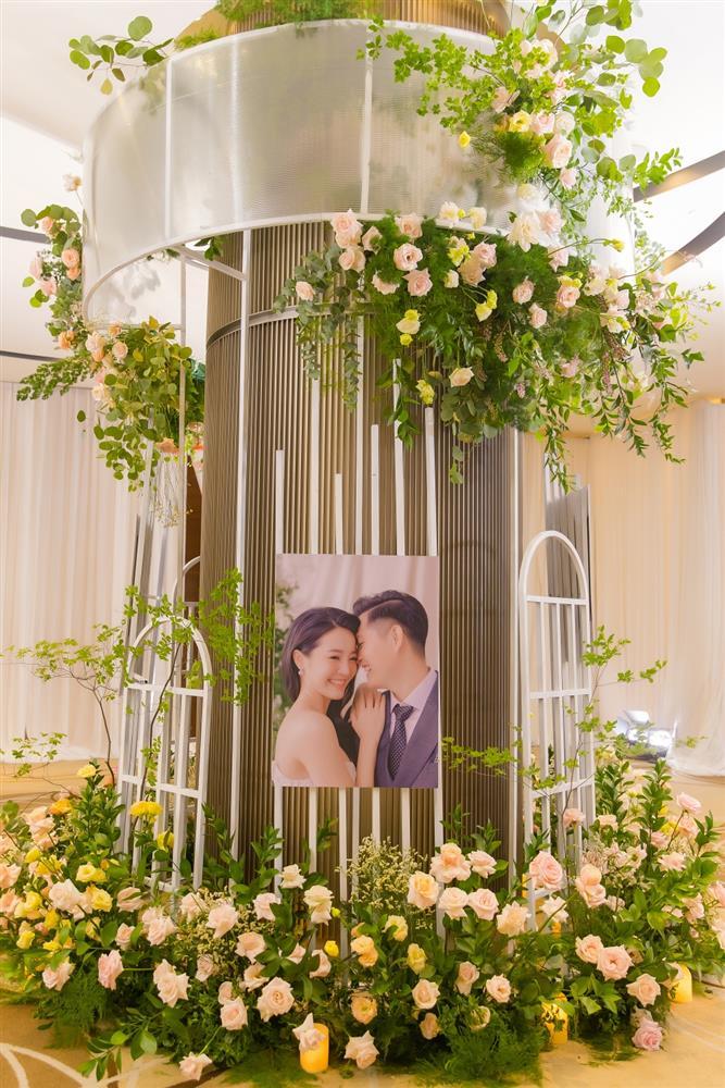 Karen Nguyễn hạnh phúc khoe bụng bầu trong đám cưới-10