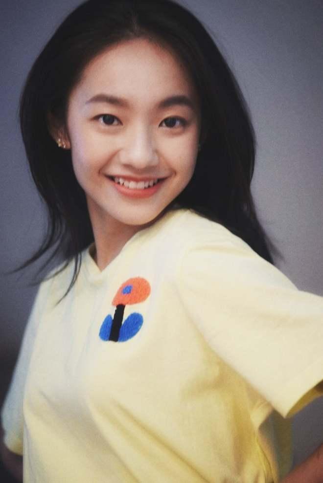 Nhan sắc dàn hot girl dậy sóng MXH trước khi đóng Em Và Trịnh-10