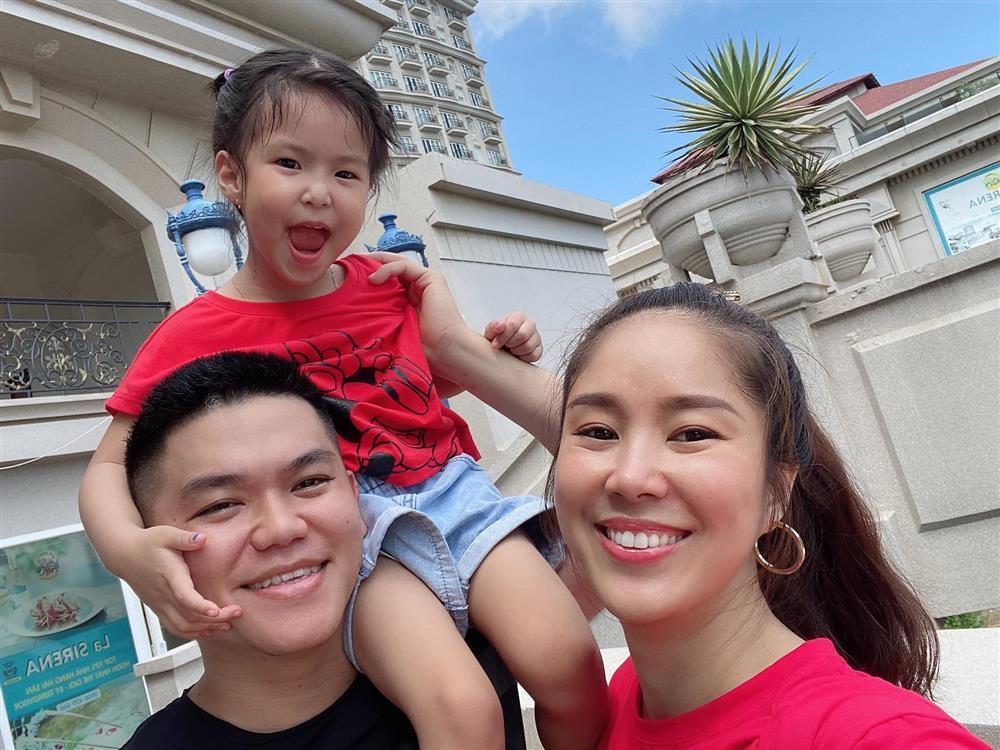 Tin showbiz Việt ngày 18/6: Khả Trang thú nhận bị cắm sừng?-7