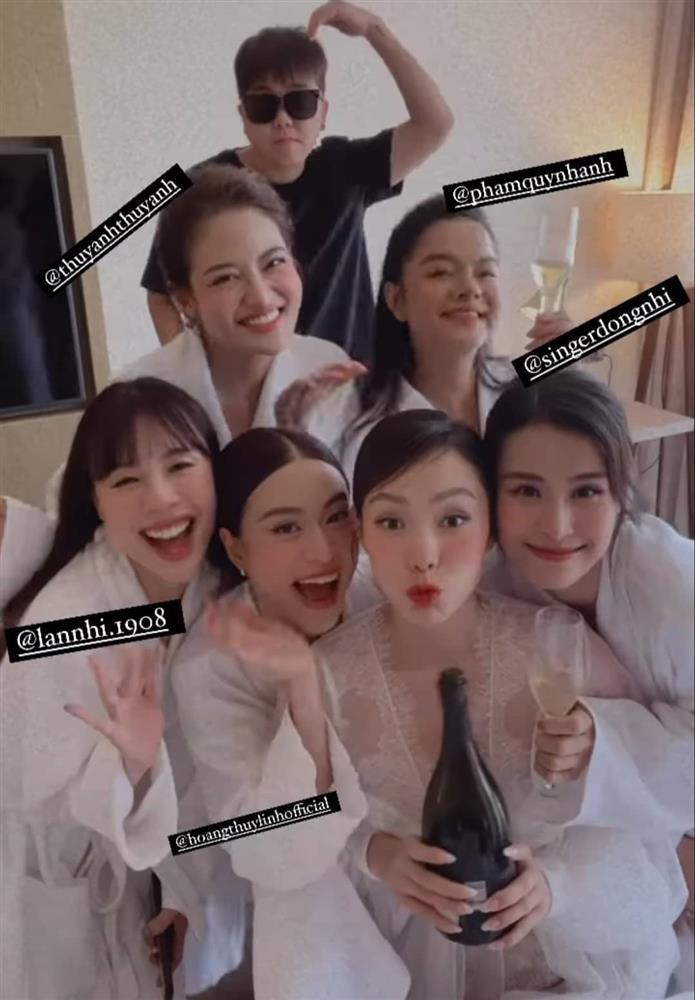 Cô dâu Minh Hằng lộ diện cực xinh sát giờ đám cưới-2