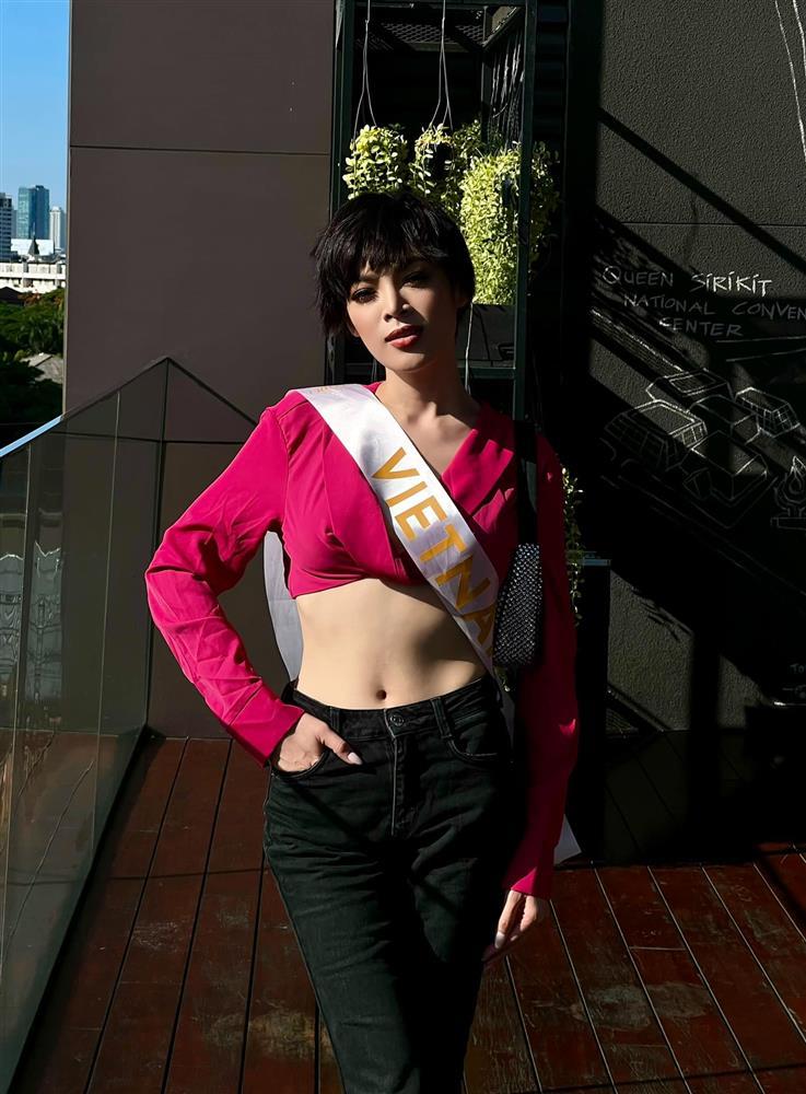 Đang thi hoa hậu tại Thái Lan, Trân Đài dại dột cắt phăng tóc?-2