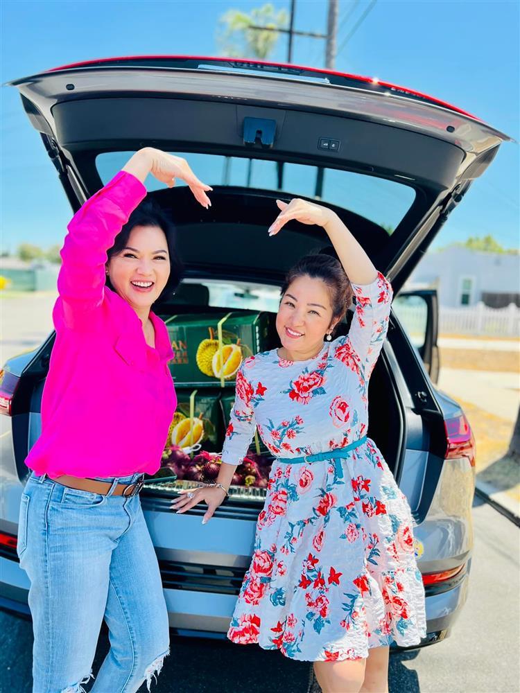 Tin showbiz Việt ngày 19/6: Hoa hậu Thùy Tiên đọ sắc 2 mẹ bỉm-10