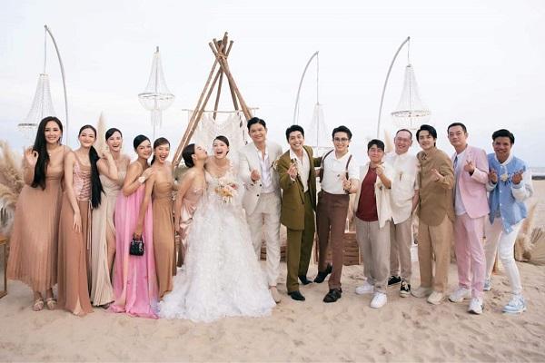 Trấn Thành khiến Minh Hằng suýt lộ trọn ngực trong đám cưới-12