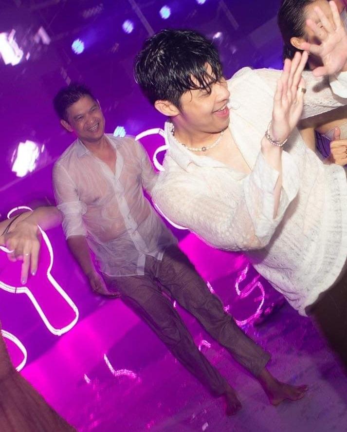 Celeb đăng ảnh chồng Minh Hằng: Người che kỹ, kẻ xóa vội-8