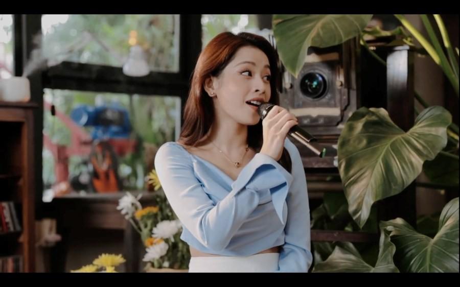 Miu Lê chung mic Chi Pu, netizen xóc xiểm: 2 chiến thần hát live-1