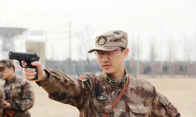 Tình mới Phạm Băng Băng kém sắc nhưng gia thế không vừa-3