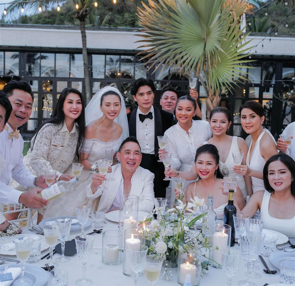 Ảnh cưới Ngô Thanh Vân giờ mới hé lộ: Dâu rể xõa hú hồn-4